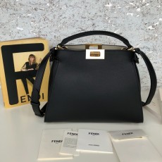 펜디 FENDI 피카부 에센셜 토트 백