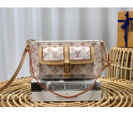 루이비통 LV MAXI MULTI POCHETTE ACCESSOIRES 맥시 멀티 포쉐트 악세수아 백